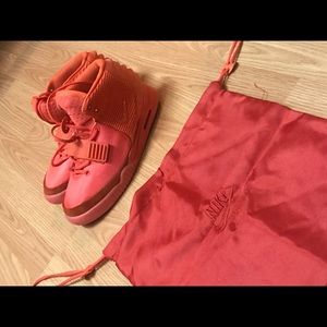 Kayne West air Yeezy 2 sp red October’s